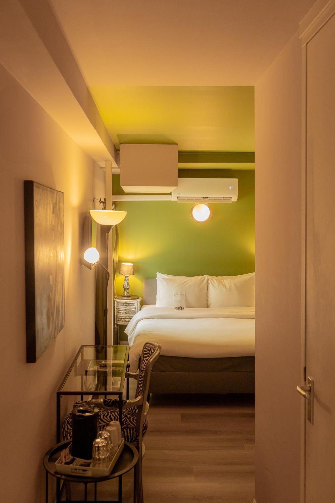 H2OTEL Rotterdam Buitenkant foto