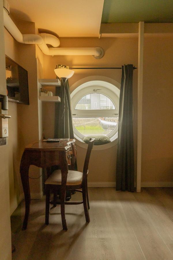 H2OTEL Rotterdam Buitenkant foto